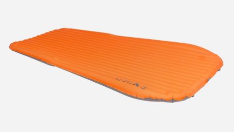 Ультра-легкий надувной коврик с наполнителем из синтетического микроволокна - SynMat Hyperlite Duo